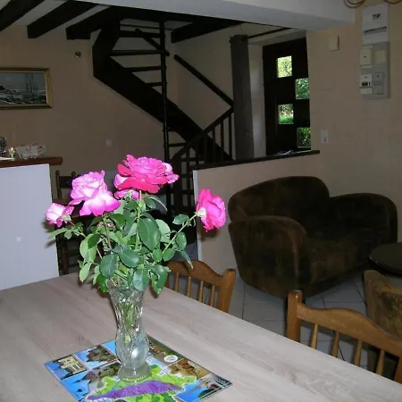 Maison Avec Jardin, Ideal Famille, A - Fr-1-489-38 בית כפרי