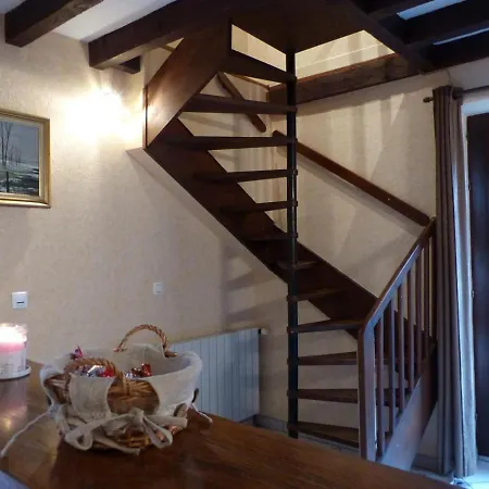 Maison Independante Avec Grand Jardin Et Cheminee, Proche Saint Pourcain - Confort Et Tranquillite - Fr-1-489-38 * Bransat